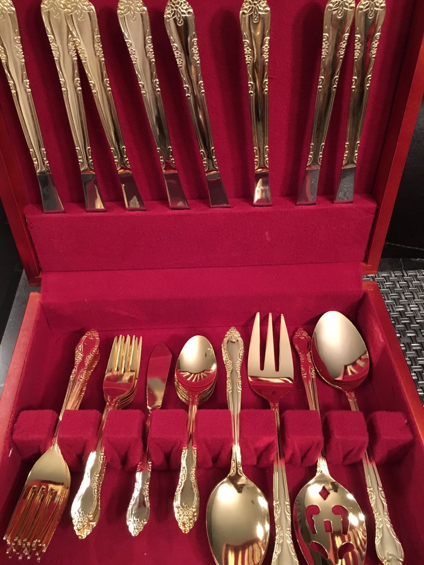 Vintage Silverware China Set w/box.