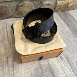Black Louis Vuitton Initiales Belt