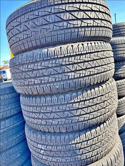 225/65R17 Firestone 🏁🚘Brand tires SET OF (4) 🚙 🛣️ en excelentes condiciones 80% life .