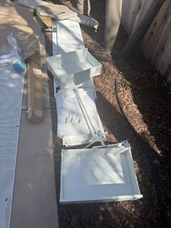 IKEA Shelf Free