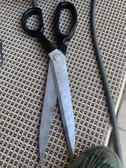Large Scissors From Spirit Halloween