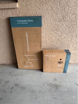 Brand new desk and chair