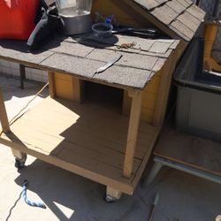 Dog House For Medium Or Large Dog