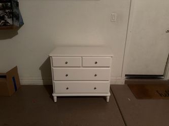 4 Drawer Dresser