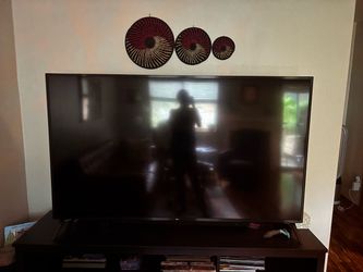 LG 70-inch 4K Ultra HD smart LED television