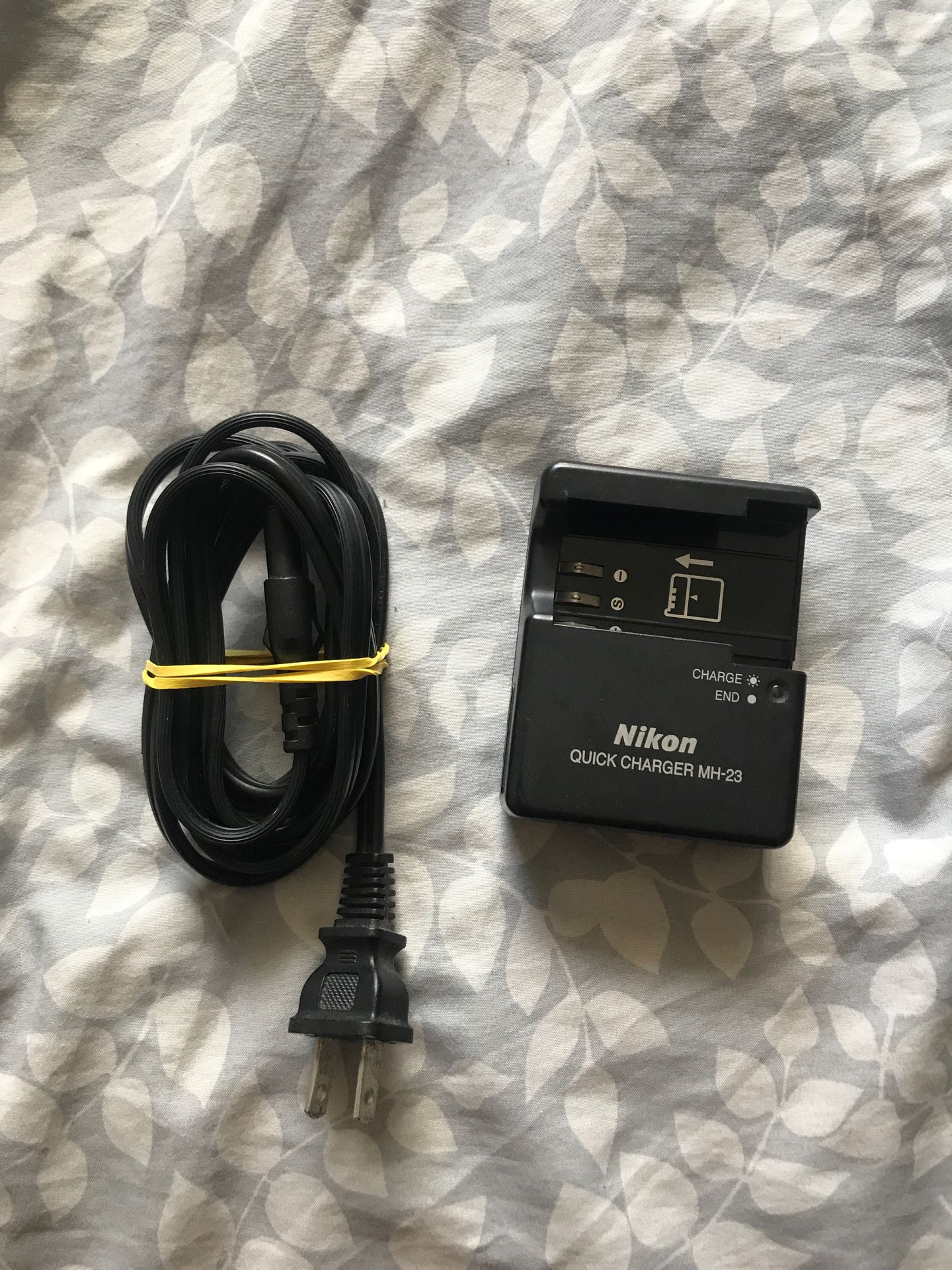 Nikon DLSR battery charger