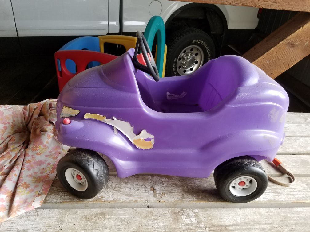 Step 2 pedal car