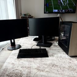 Gaming PC + 2 Monitors + Keyboard