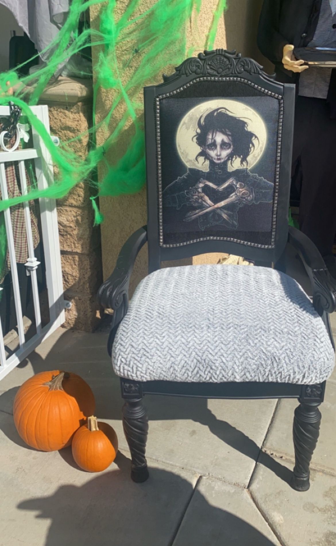 Edward Scissor Hands Chair
