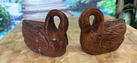 2 Pcs Teak swan Decor