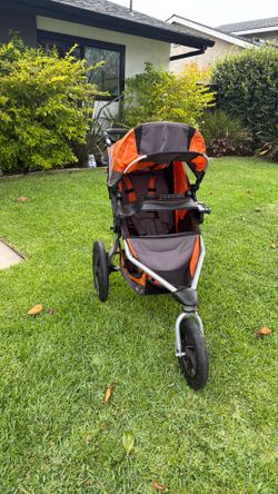 BOB revolution stroller
