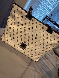 Dooney & Bourke tote bag