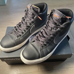 Nike Black High Tops 