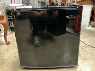 Danby Designer Mini Fridge Compact Refrigerator Black