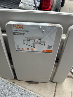 Kids picnic table folding retail $80 I’m only at $40 firm!!!!