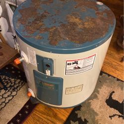 Hot Water Heater 110 In Good Condition 