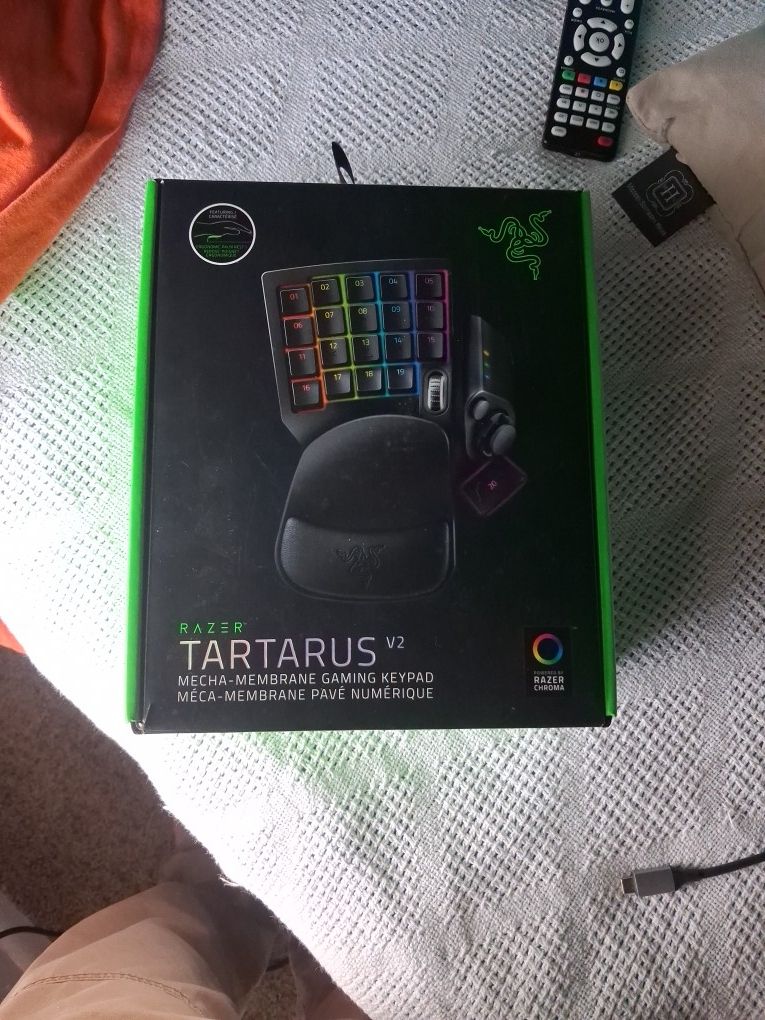 Gaming Keyboard/ TARTARUS V2