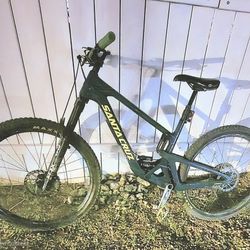 ** PRICE REDUCED** WOW!! Santa Cruz Mountain Bike!! Santa Cruz Hightower CC 29 - X01 AXS RSV- Gloss Green Day - 2025