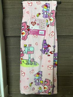 VALENTINES CAREBEAR BLANKET 50 X 70 