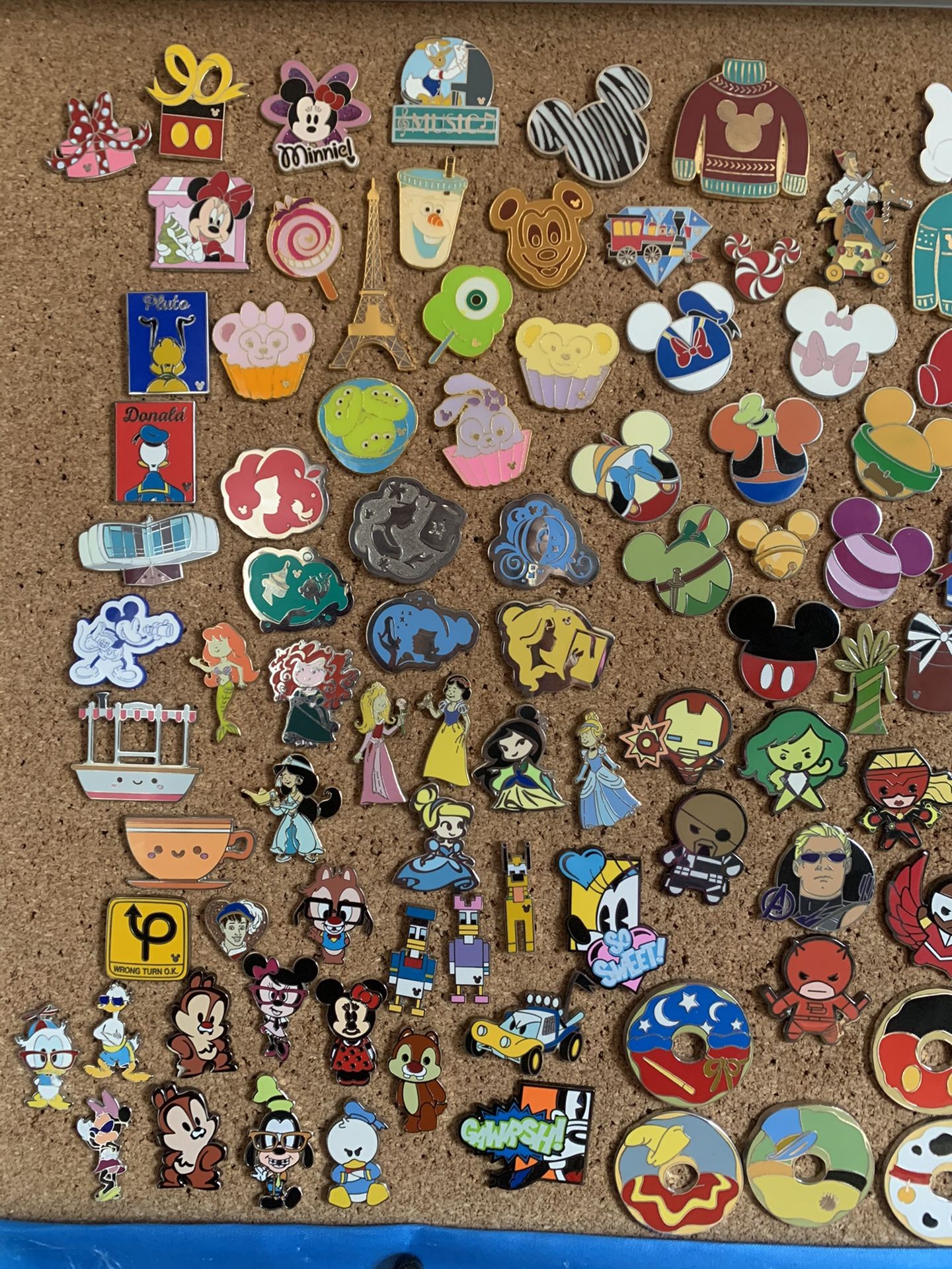 Disney pins