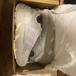 Zx 22 Boost Adidas Sneakers