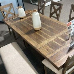 I’m Jon Green, Wayne’s Home Sales Representative🌟 Dining Room Furniture Set 🌟 Fast Delivery 