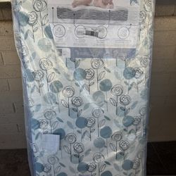 New Dream On Me Nap Nest Crib and Toddler Mattress