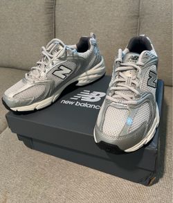 New Balance 530 unisex shoes, new in box. Zapatillas deportivas new balance.  Nuevas en caja.