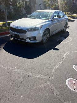 2017 Kia Cadenza