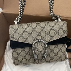Gucci HANDBAGS/BORSA DIONYSUS https://offerup.com/redirect/?o=VC5HRw== SUPRE/Beige/ ebony GG