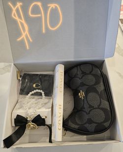 Coach Gift Set – Black Bag, Wallet & Bow Keychain (Brand New)