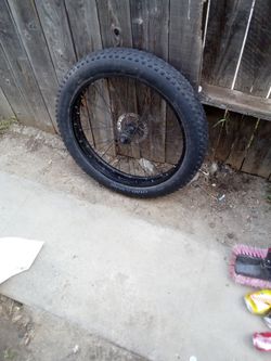 Ebike tiree