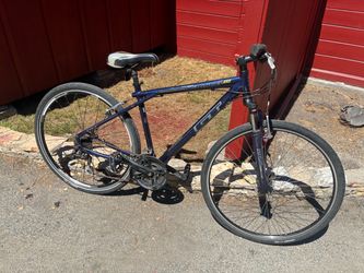 GT hybrid bike