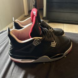 Jordan 4’s Bred Size 8