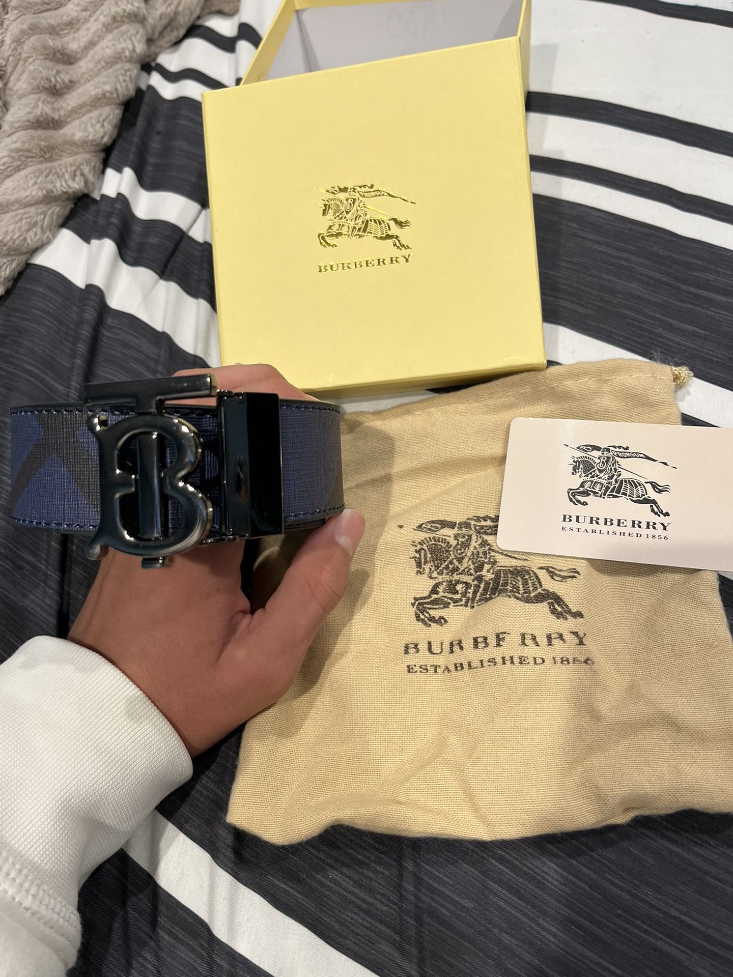 Burberry belt navy blue