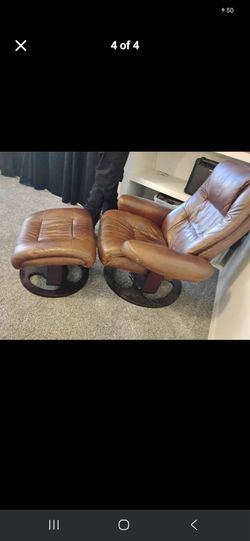 Leather chair and ottoman