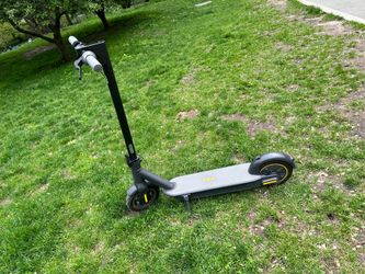 Ninebot G30P Escooter for sale