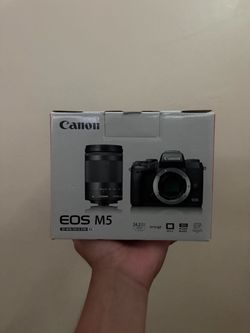 Canon Eos M5