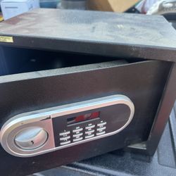 Digital Home Safe