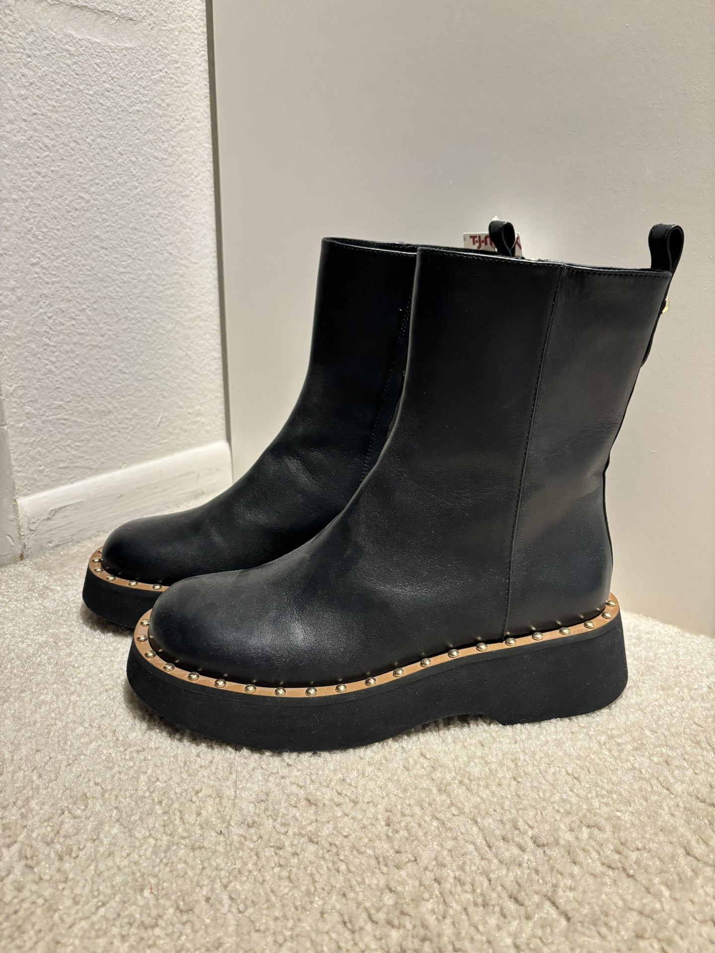 Boots Coach