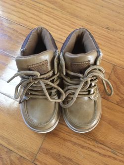 New boys sneakers size 8