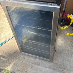 Mini Fridge 