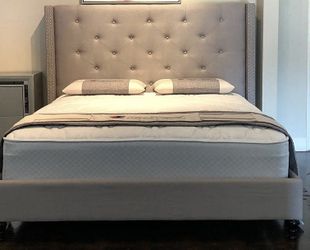 BRAND NEW QUEEN SIZE GRAY LINEN BED FRAME WITH NEW MATTRESS/FAST DELIVERY