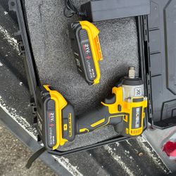 Taladro De Impacto Nuevo Con 2 Pilas Y Cargador