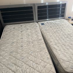 2 Twin Beds With Mattresses