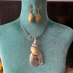 Elephant Pendant Necklace Set