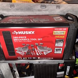Renton!- 280 piece mechanic tool set NEW IN BOX