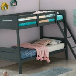 Twin/Twin Bunk Bed