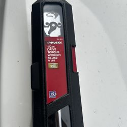 Husky 50 ft. / lbs. to 250 ft. / lbs. 1/2 in. Drive Torque Wrench
