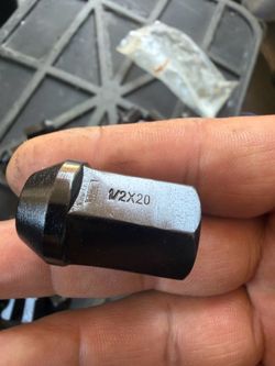 20 Lug nuts